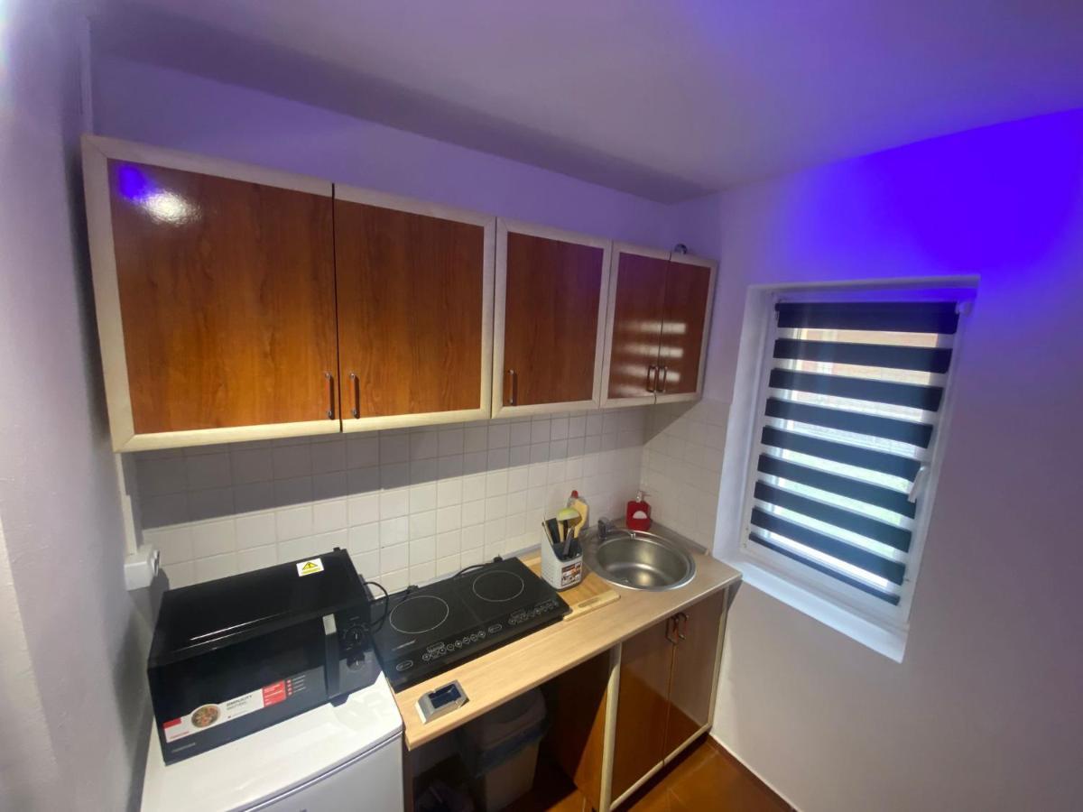 Andi 1-Apartament 2 Camere 伯伊莱海尔库拉内 外观 照片