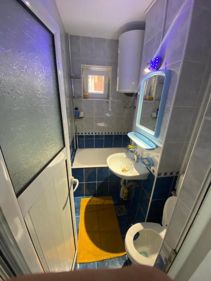 Andi 1-Apartament 2 Camere 伯伊莱海尔库拉内 外观 照片