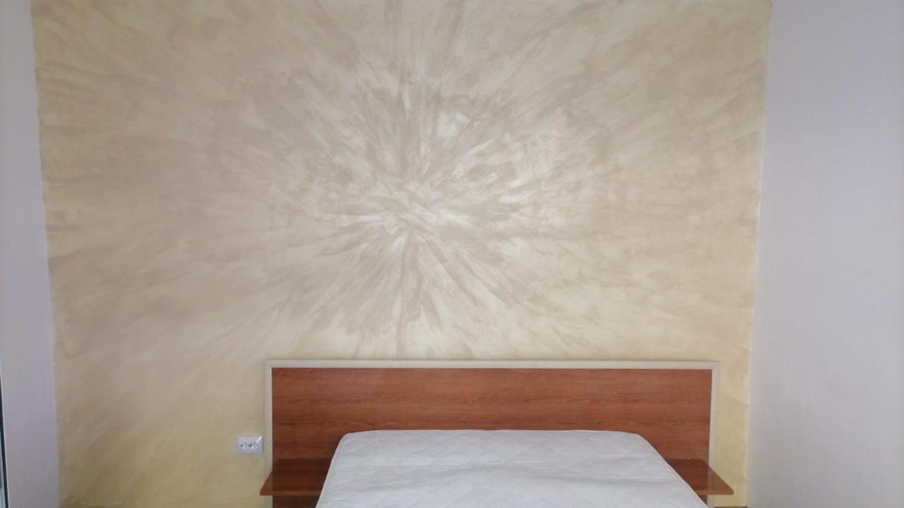 Andi 1-Apartament 2 Camere 伯伊莱海尔库拉内 外观 照片